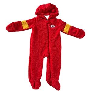 Kansas City Chiefs Baby Sherpa Fleece Hooded One-Piece 18M NFL Team Apparel